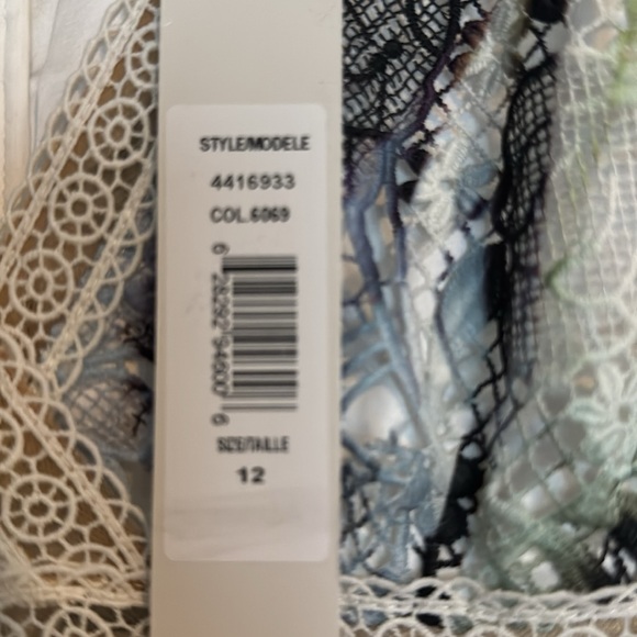 Simply Stunning ML Monique Lhuillier Dress - Picture 7 of 7